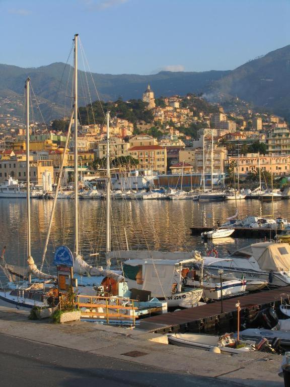 Casa Vacanza Rossella Sanremo Esterno foto