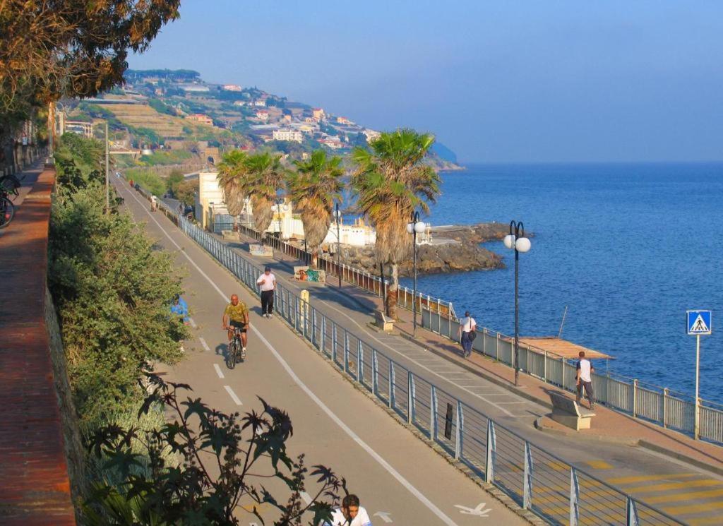Casa Vacanza Rossella Sanremo Esterno foto