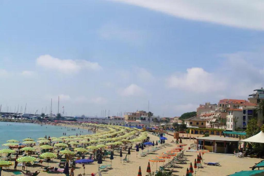 Casa Vacanza Rossella Sanremo Esterno foto